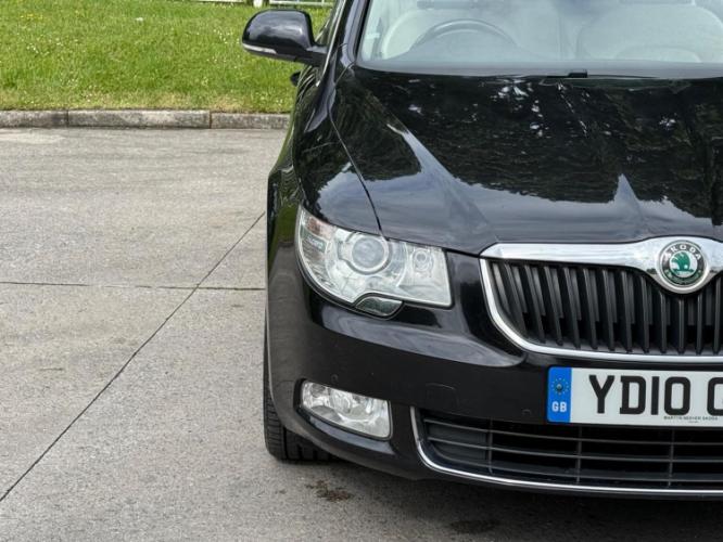 Skoda Superb 2.0 Tdi Elegance - Image 18