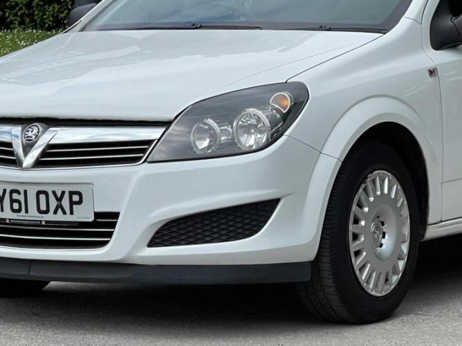 Vauxhall Astra 1.7 Cdti Ecoflex - Image 18