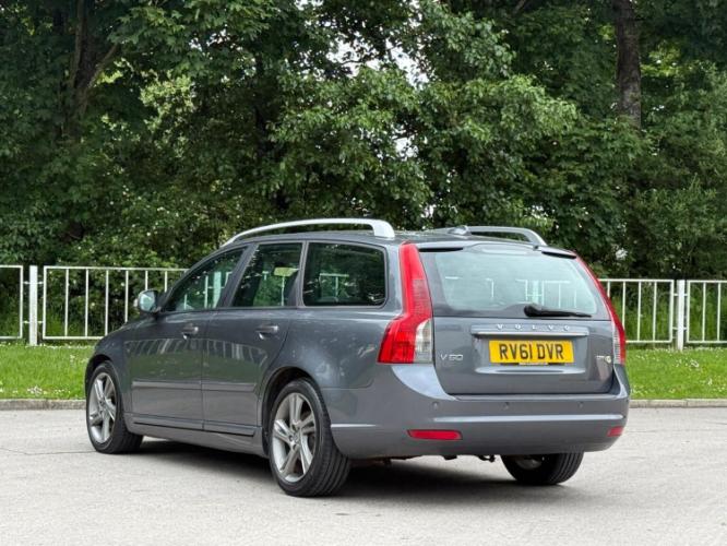 Volvo V50 1.6D Drive Se - Image 8