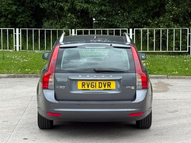 Volvo V50 1.6D Drive Se - Image 12