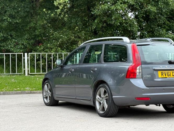 Volvo V50 1.6D Drive Se - Image 16