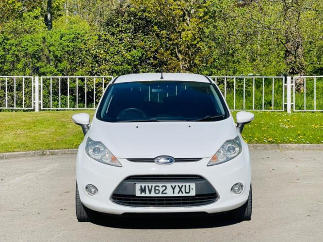Ford Fiesta 1.25 Zetec 5Dr - Image 2