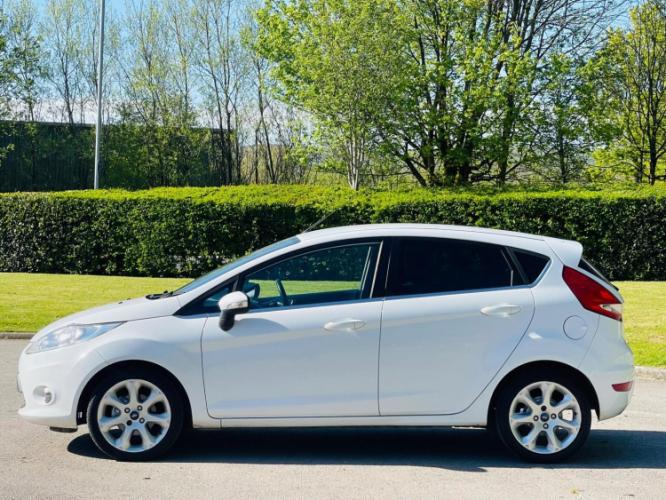 Ford Fiesta 1.25 Zetec 5Dr - Image 9