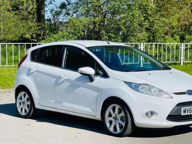 Ford Fiesta 1.25 Zetec 5Dr - Image 14