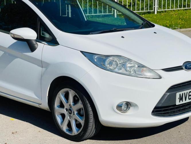 Ford Fiesta 1.25 Zetec 5Dr - Image 18