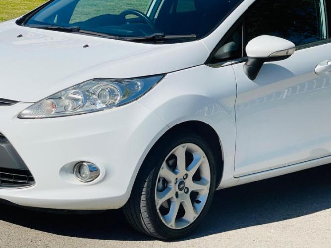 Ford Fiesta 1.25 Zetec 5Dr - Image 19