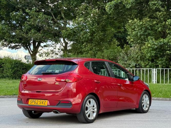 Kia Ceed 1.6 Crdi Ecodynamics - Image 6