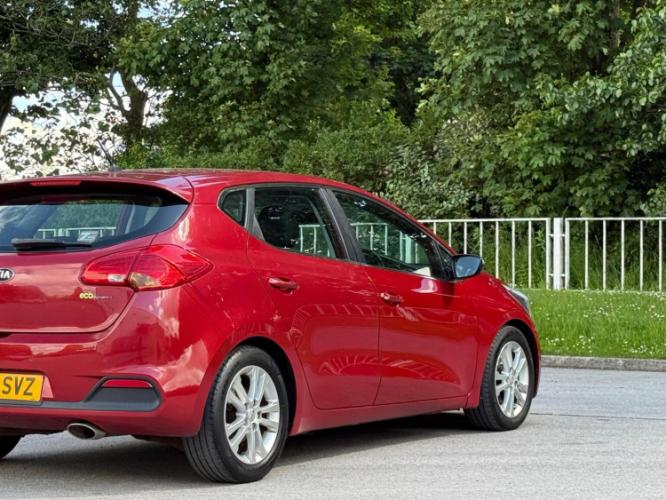 Kia Ceed 1.6 Crdi Ecodynamics - Image 17