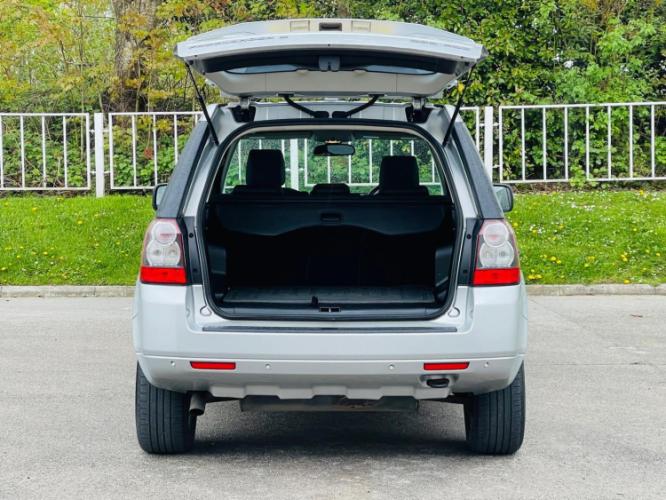 Land Rover Freelander 2 2.2 - Image 13