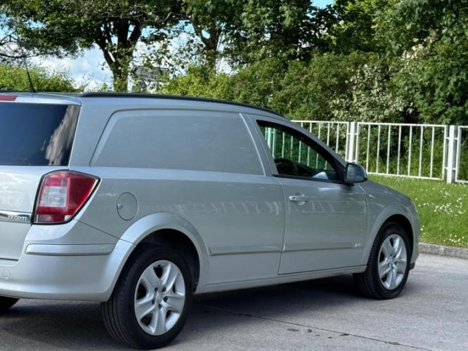 Vauxhall Astra 1.7 Cdti 16V - Image 17