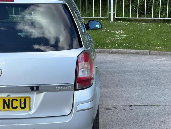 Vauxhall Astra 1.7 Cdti 16V - Image 20