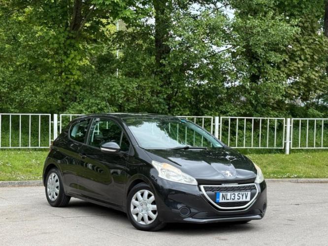 Peugeot 208 1.4 Hdi Access+ - Image 3