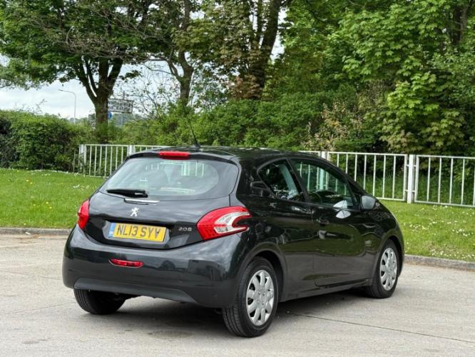 Peugeot 208 1.4 Hdi Access+ - Image 5