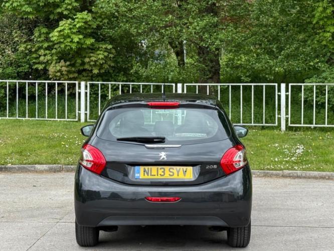 Peugeot 208 1.4 Hdi Access+ - Image 12