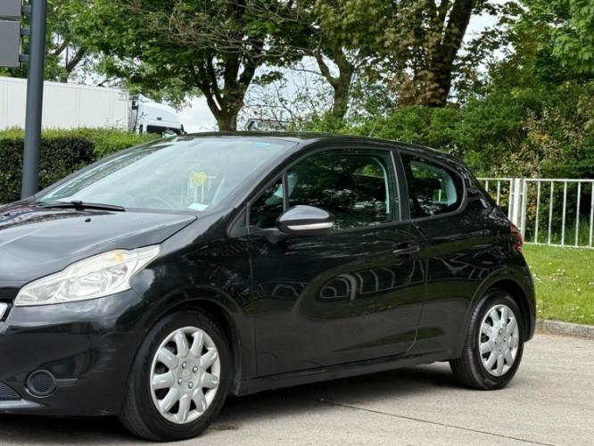 Peugeot 208 1.4 Hdi Access+ - Image 14