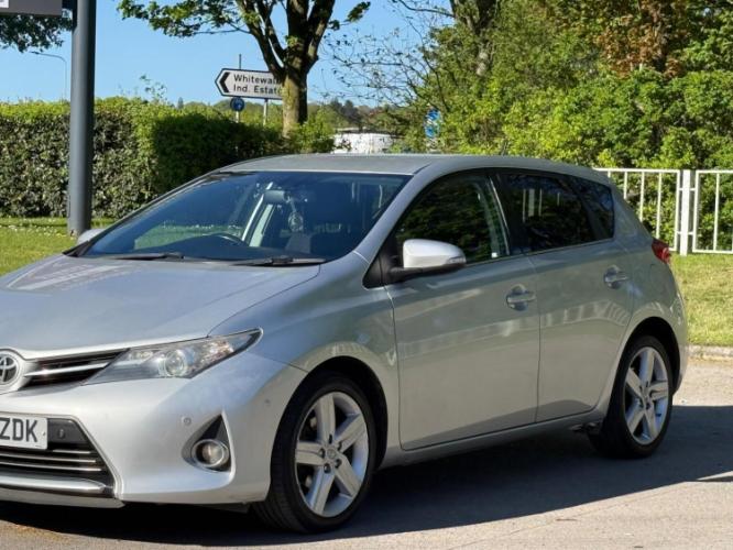 Toyota Auris 1.4 D-4D Excel - Image 15