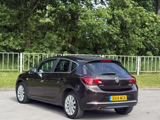 Vauxhall Astra 2.0 Cdti Elite - Image 8