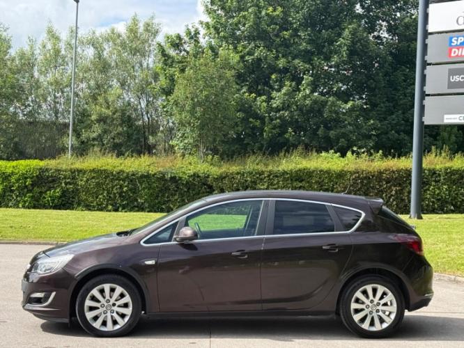 Vauxhall Astra 2.0 Cdti Elite - Image 9