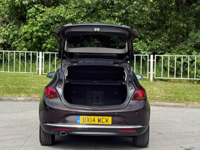 Vauxhall Astra 2.0 Cdti Elite - Image 13