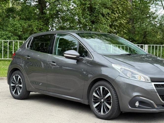 Peugeot 208 1.2 Puretech Tech - Image 14