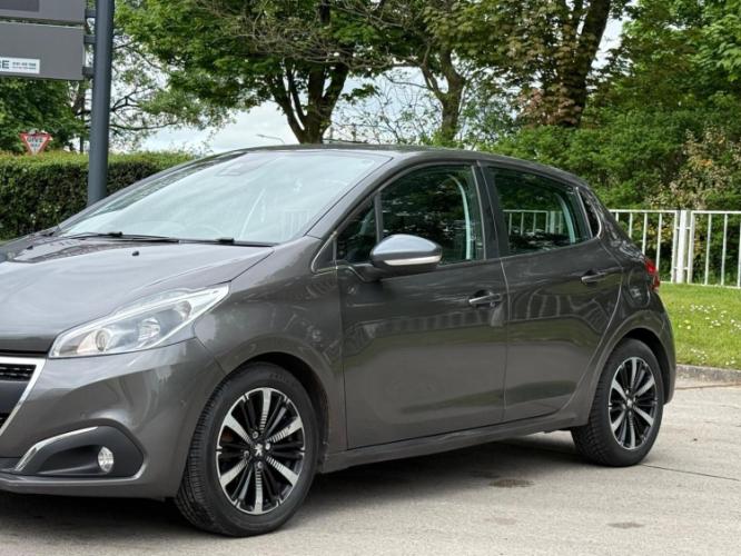 Peugeot 208 1.2 Puretech Tech - Image 15