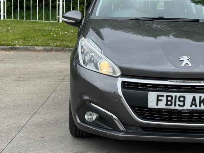 Peugeot 208 1.2 Puretech Tech - Image 18