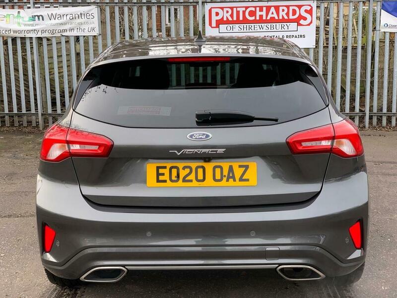 Ford Focus 1.0T Ecoboost Vignale - Image 8