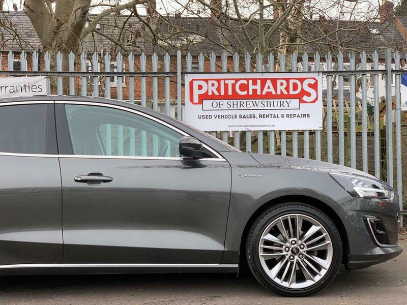 Ford Focus 1.0T Ecoboost Vignale - Image 11