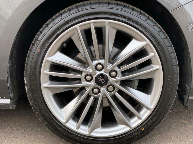 Ford Focus 1.0T Ecoboost Vignale - Image 13