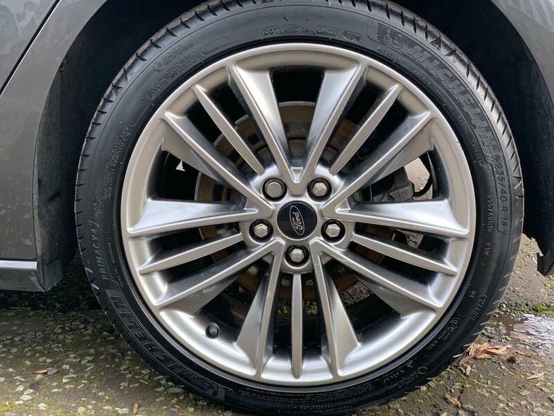 Ford Focus 1.0T Ecoboost Vignale - Image 15