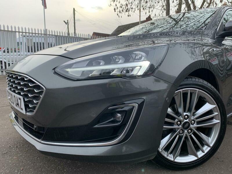 Ford Focus 1.0T Ecoboost Vignale - Image 19
