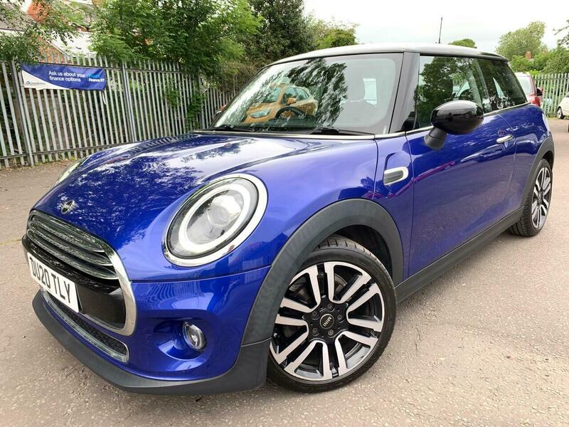 Mini Hatch 1.5 Cooper Exclusive - Image 3