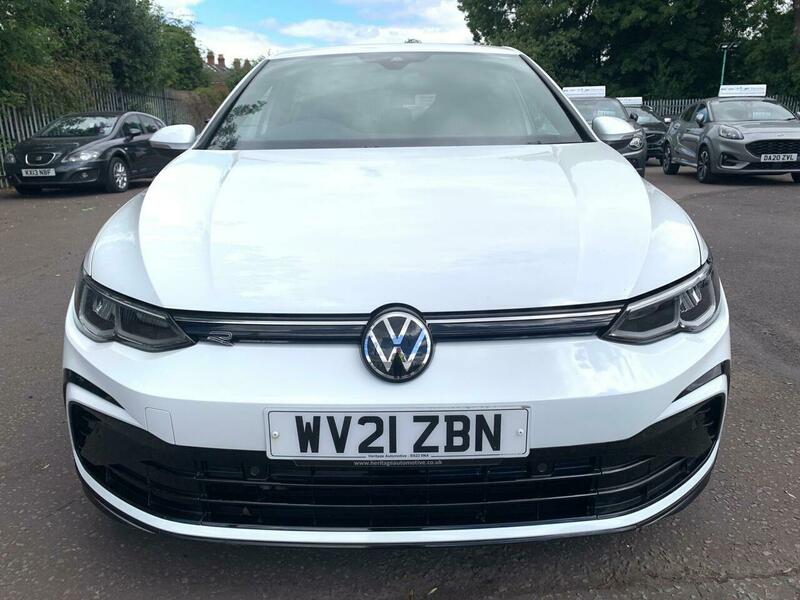 Volkswagen Golf 2.0 Tdi R-Line - Image 12