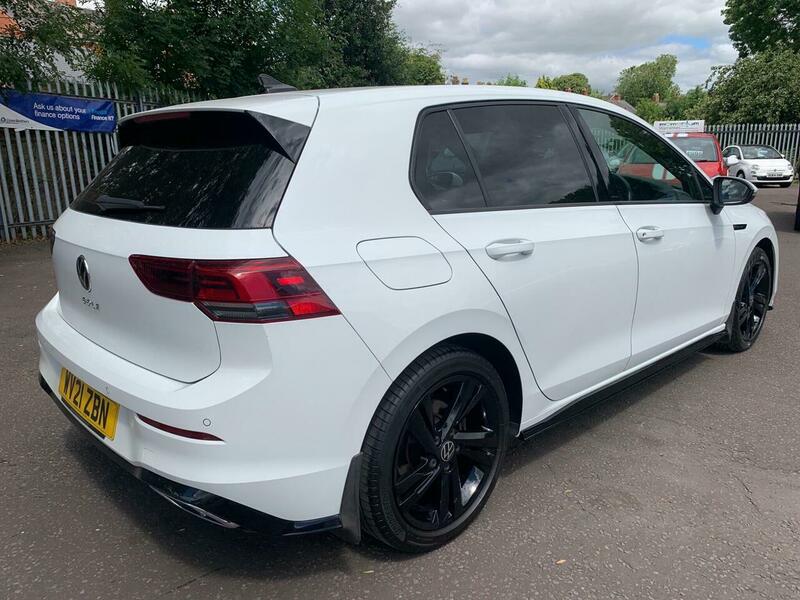 Volkswagen Golf 2.0 Tdi R-Line - Image 17