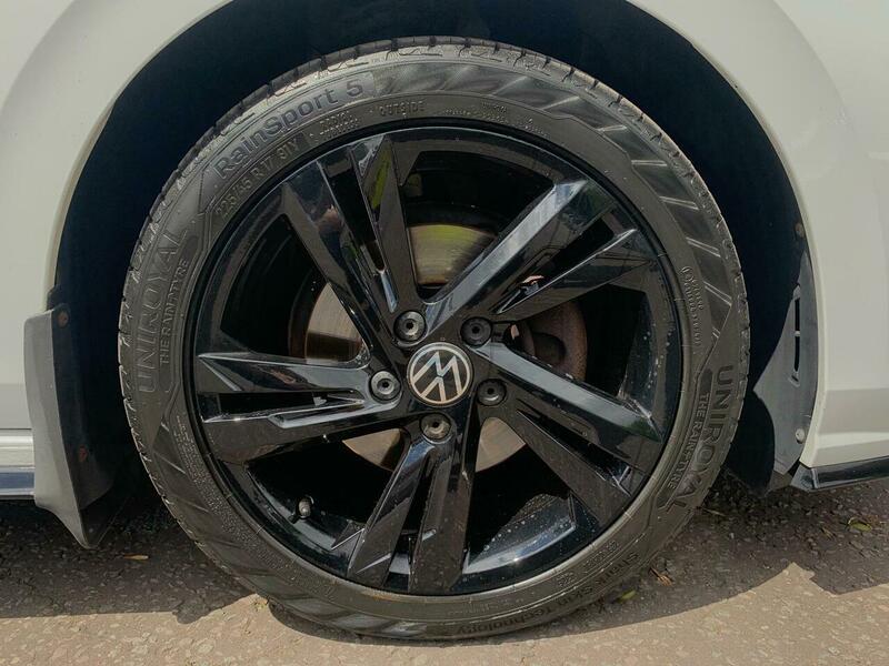 Volkswagen Golf 2.0 Tdi R-Line - Image 20