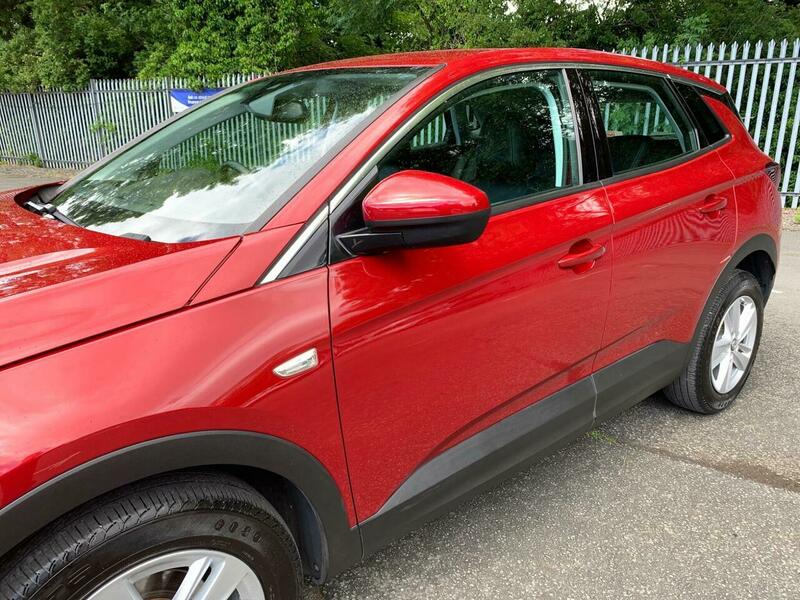Vauxhall Grandland X 1.5 Turbo - Image 13