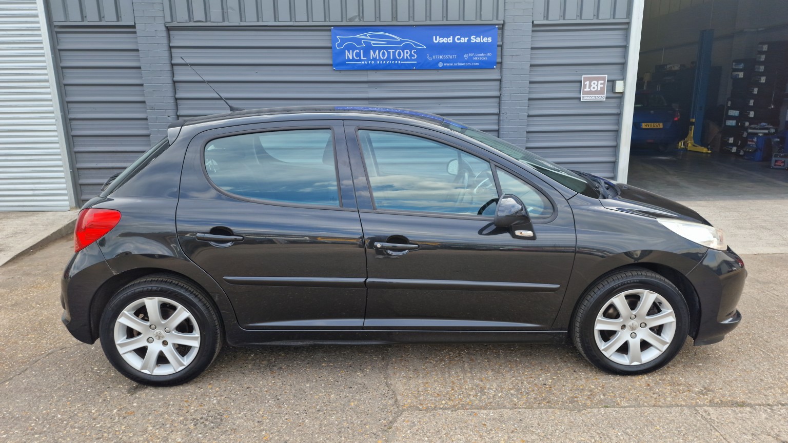Peugeot 207 - Image 7