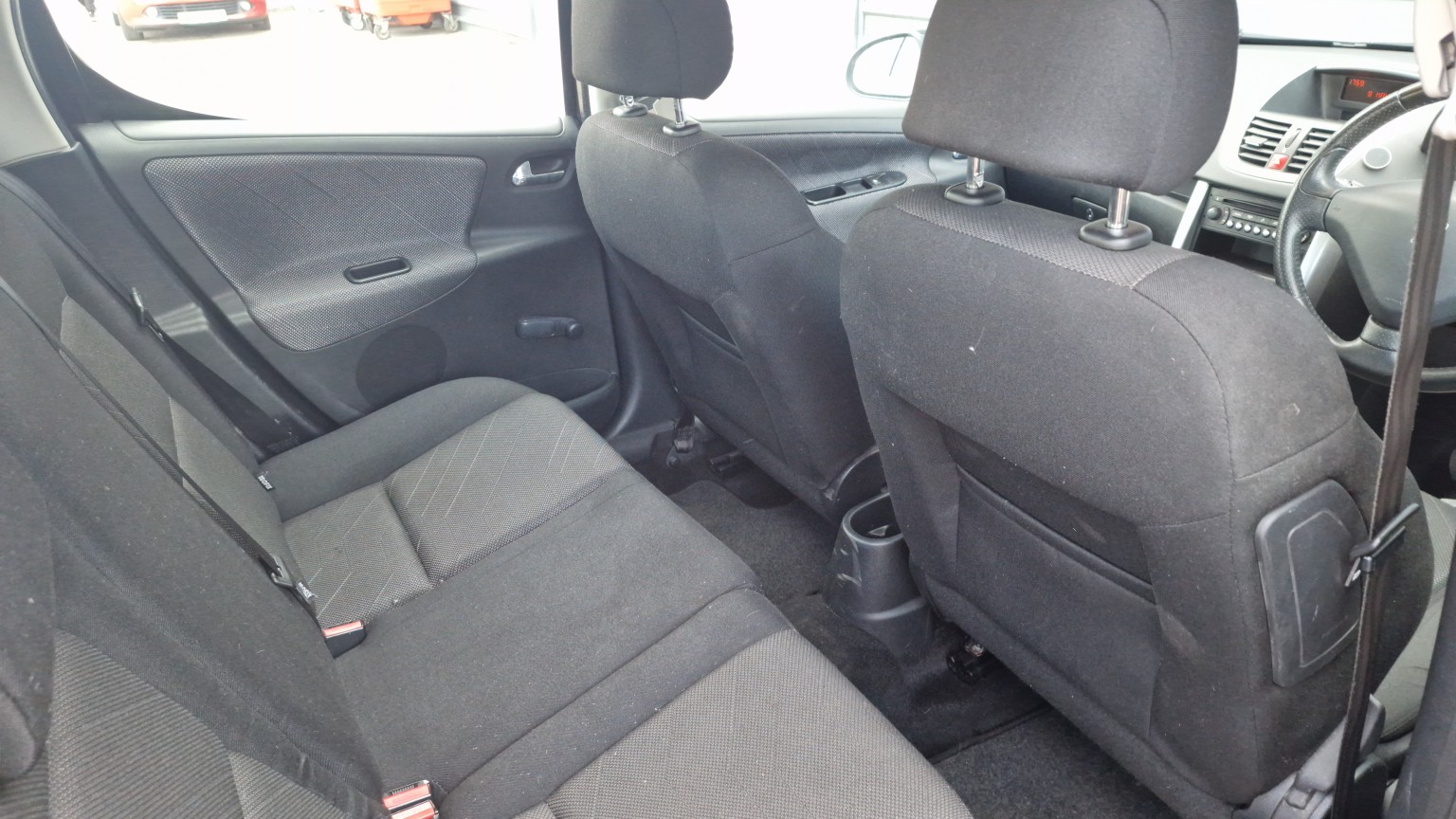 Peugeot 207 - Image 14