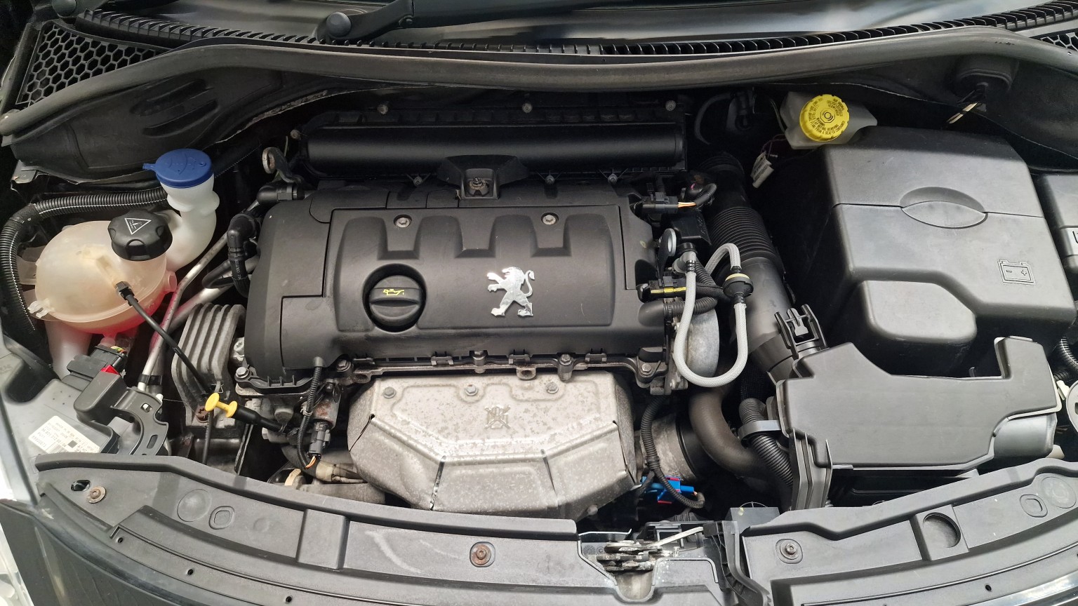 Peugeot 207 - Image 19
