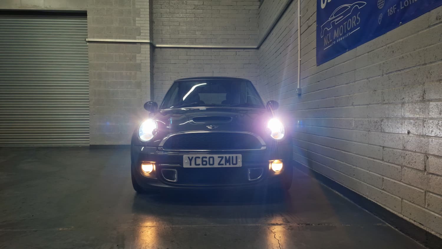 Mini Hatch - Image 4