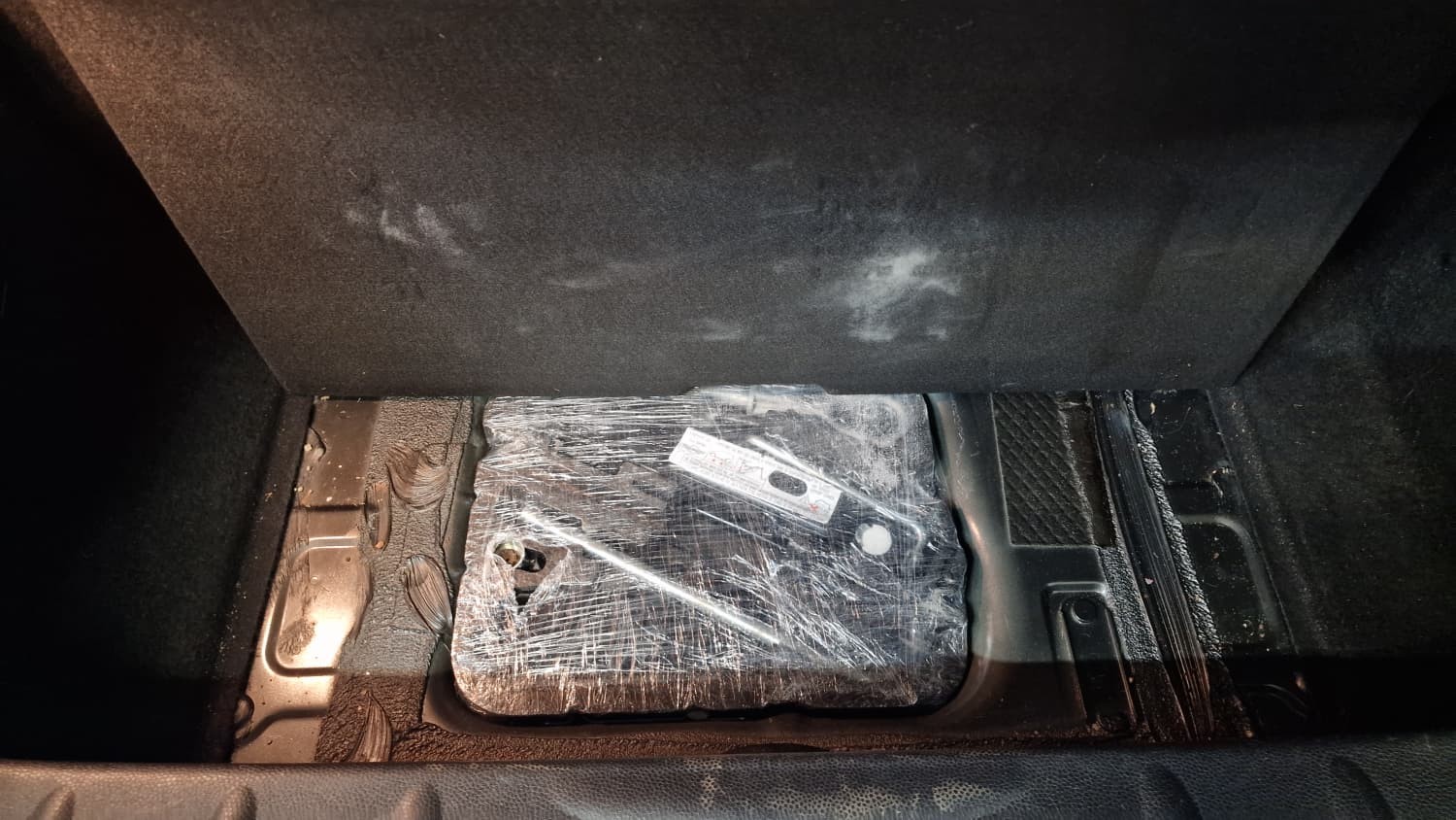 Mini Hatch - Image 18