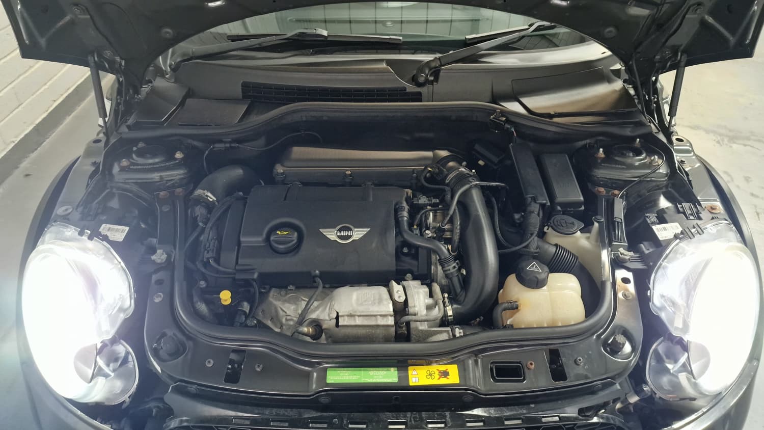Mini Hatch - Image 20