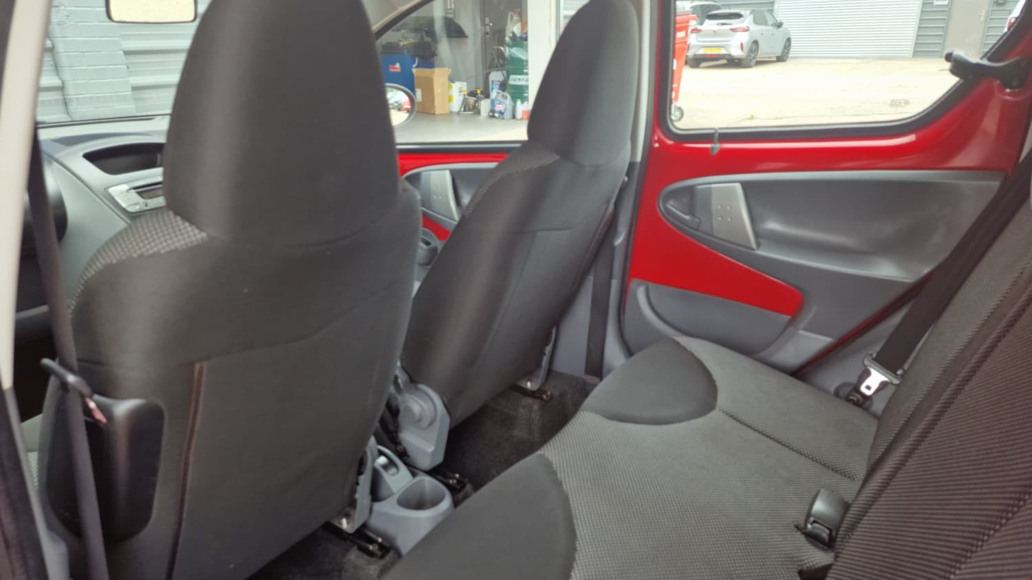 Toyota Aygo - Image 13