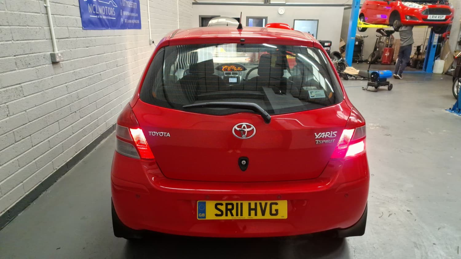 Toyota Yaris - Image 9