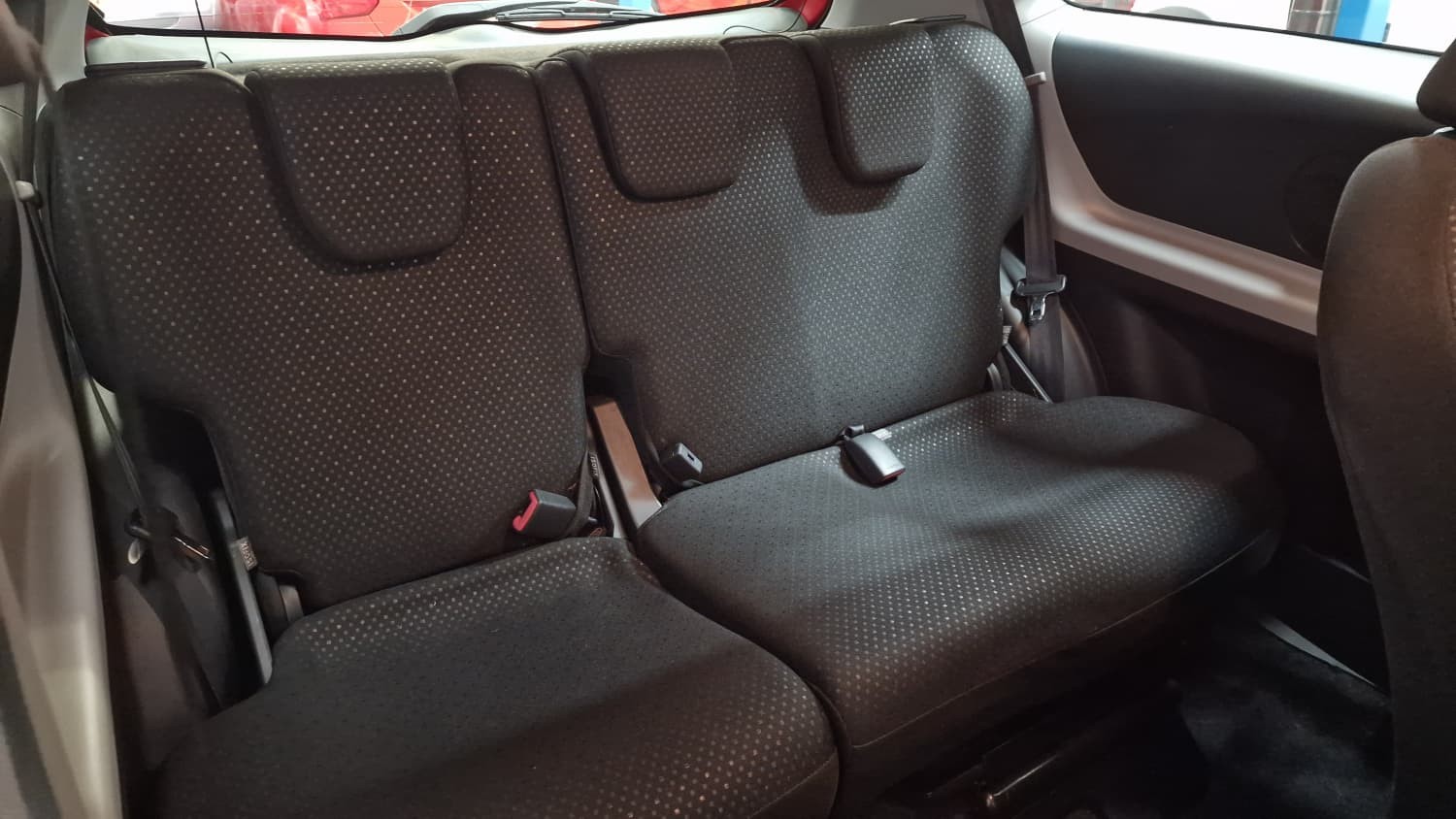 Toyota Yaris - Image 14