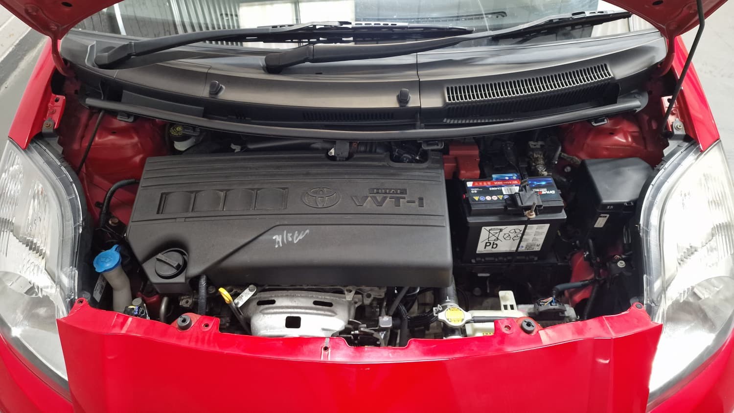 Toyota Yaris - Image 16