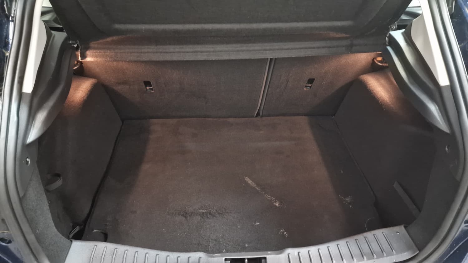 Ford Focus - Image 16