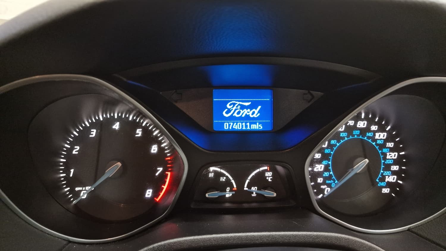 Ford Focus - Image 18