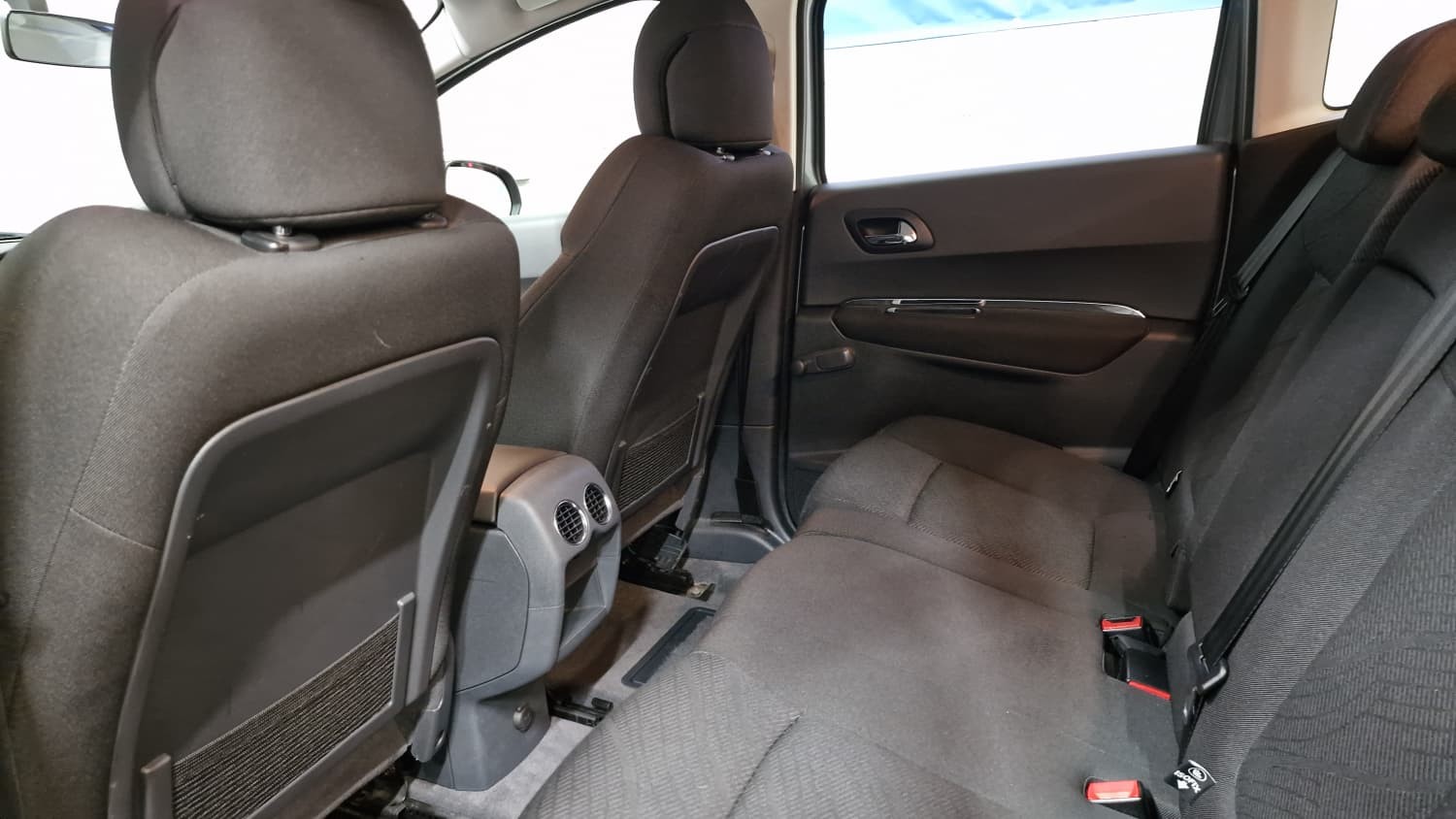 Peugeot 3008 - Image 15