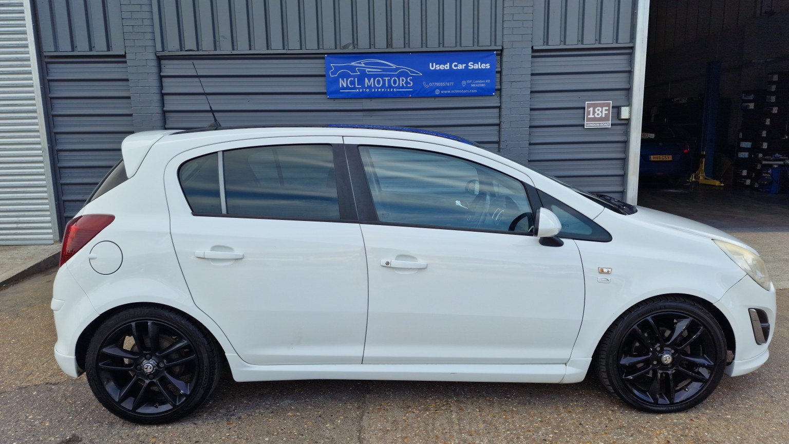 Vauxhall Corsa - Image 7